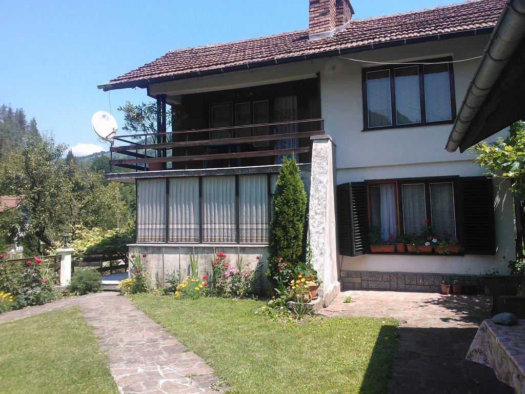 Villa Lalka Ribarica Luaran gambar