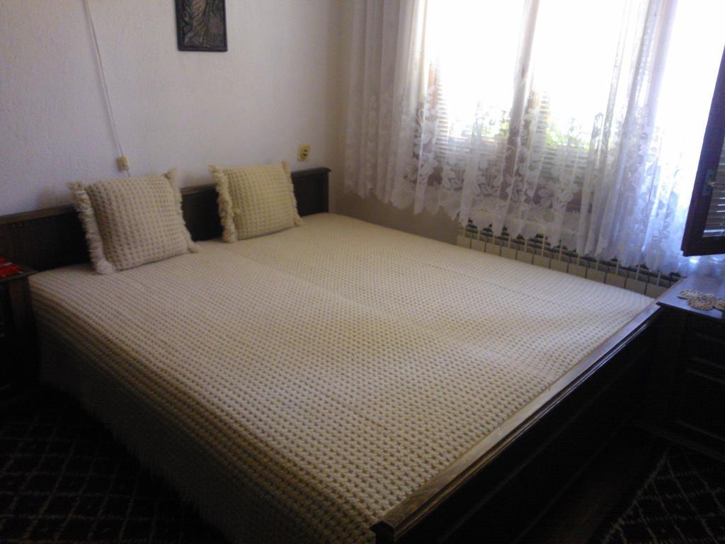 Villa Lalka Ribarica Bilik gambar